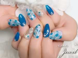 hand20190906blue01