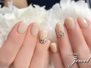 hand20190909cream01