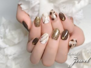 hand20190910brown01